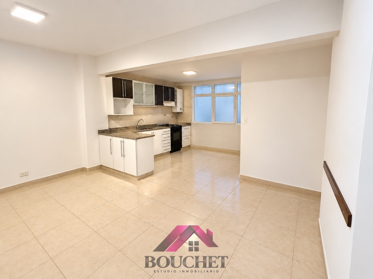 DEPARTAMENTO 2 AMBIENTES CON DEPENDENCIA Y BALCON EN VENTA | PLAZA COLON
