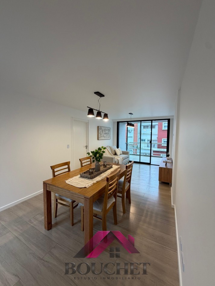 DEPARTAMENTO 2 AMBIENTES A LA CALLE CON BALCON | PLAZA COLON 