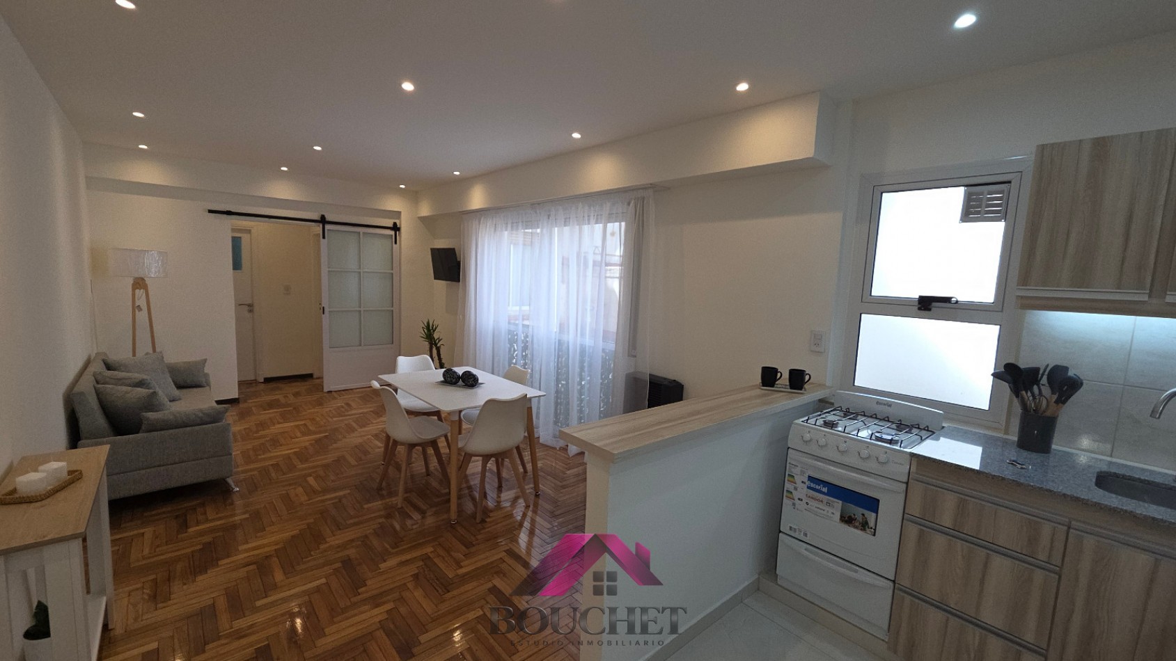 DEPARTAMENTO 2 AMBIENTES LATERAL EN VENTA | PLAZA COLON