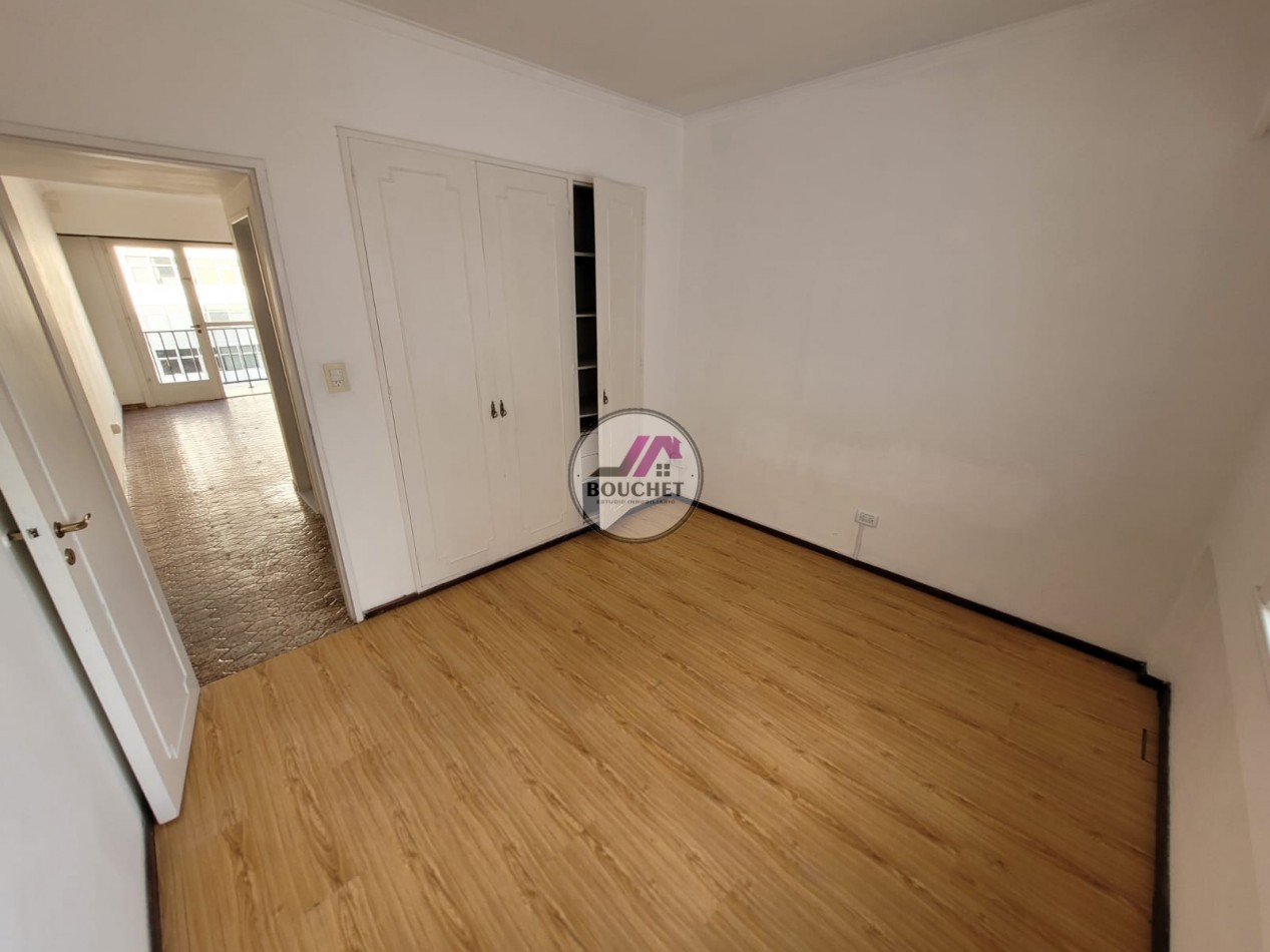 VENDO DEPARTAMENTO 2 AMBIENTES CON BALCON
