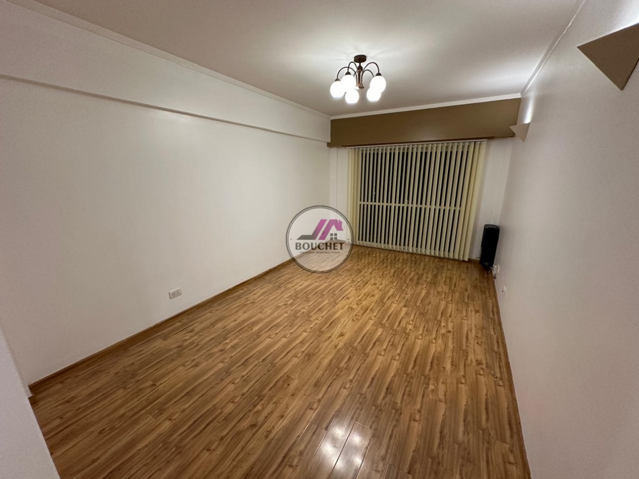 VENDO DEPARTAMENTO 3 AMBIENTES CON COCHERA PLAZA MITRE