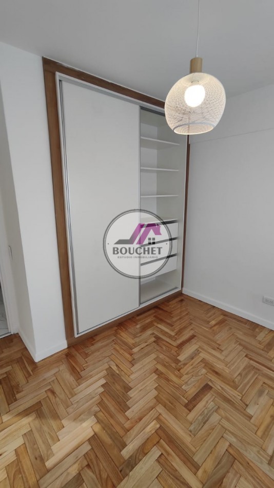 VENDO DEPARTAMENTO 3 AMBIENTES CON BALCON, BAULERA Y COCHERA