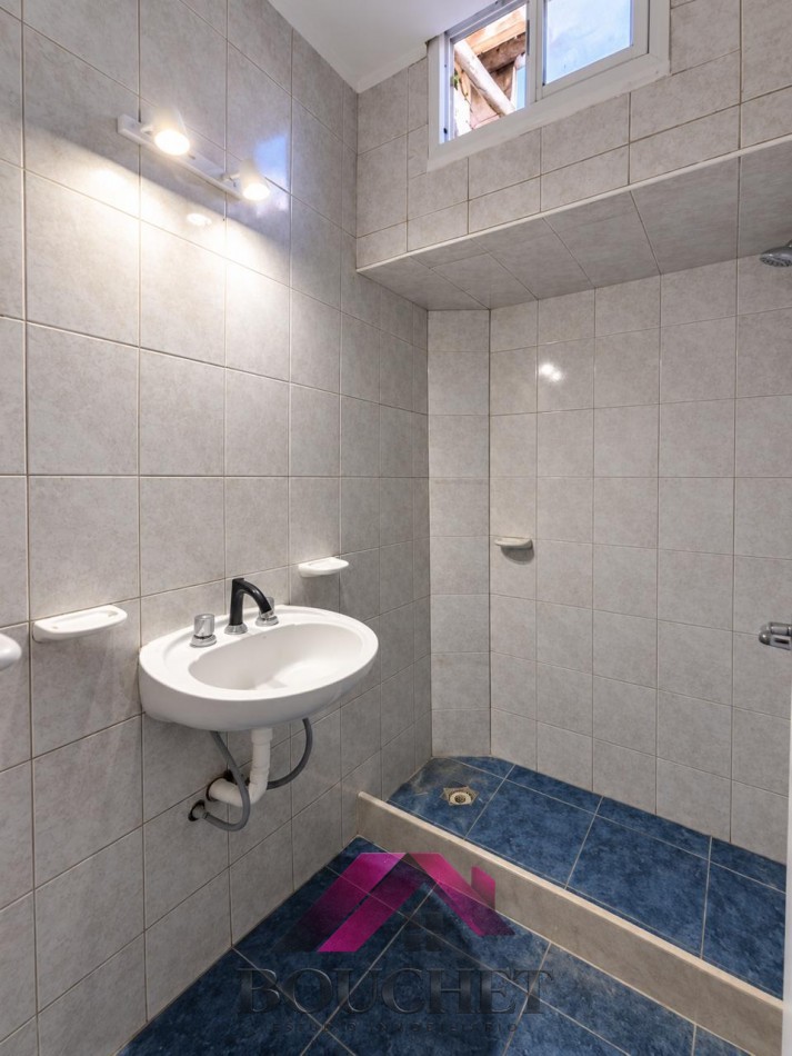 CASA 3 AMBIENTES CON PATIO Y GARAGE EN VENTA | LAS AVENIDAS