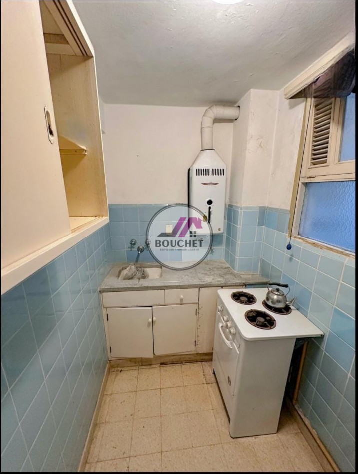 DEPARTAMENTO 2 AMBIENTES A LA CALLE CON BALCON EN VENTA | PLAZA COLON