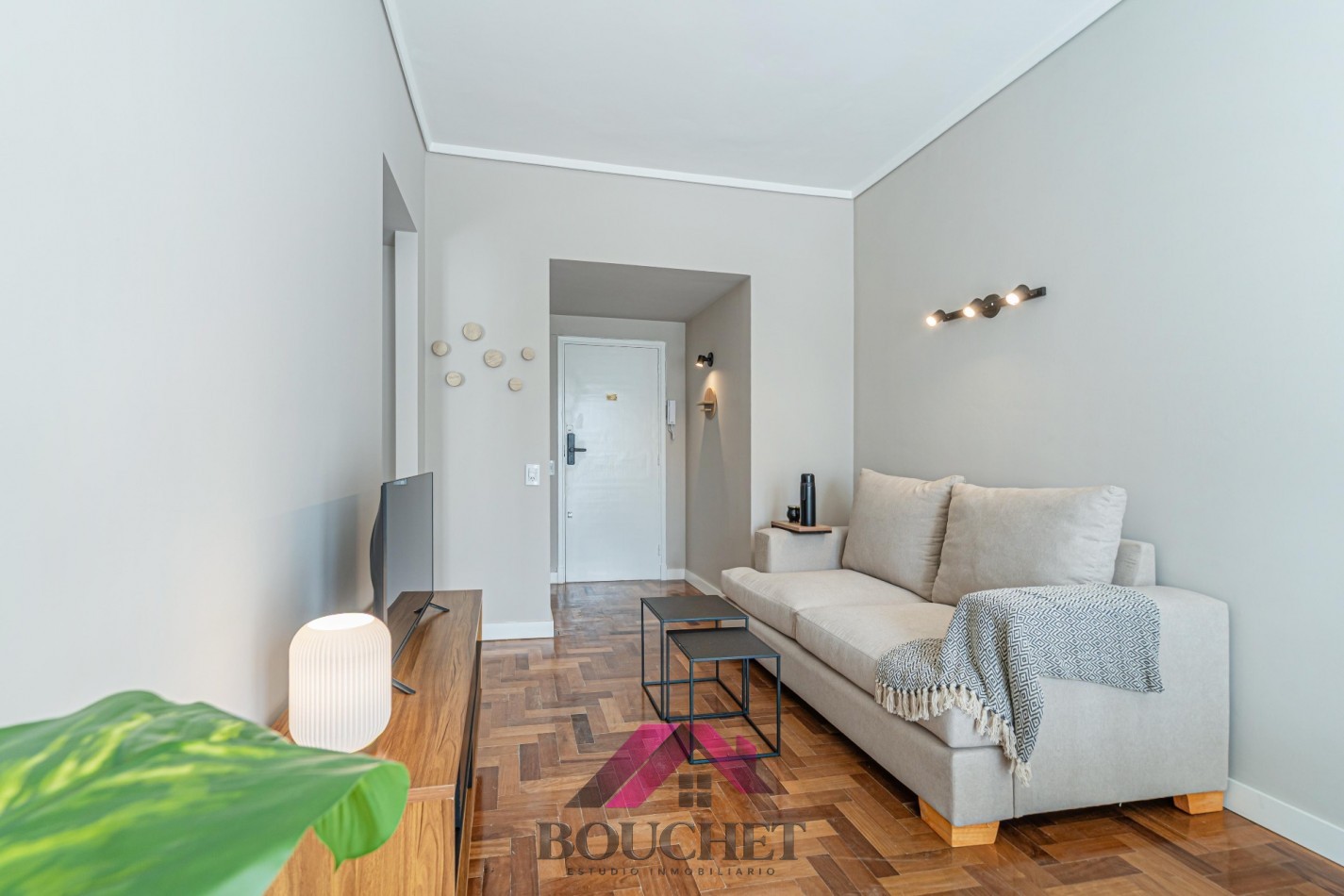 DEPARTAMENTO 2 AMBIENTES CON BALCON EN VENTA | CENTRO