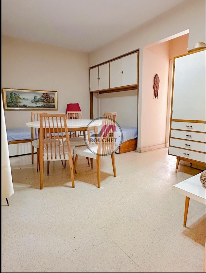 DEPARTAMENTO 2 AMBIENTES A LA CALLE CON BALCON EN VENTA | PLAZA COLON