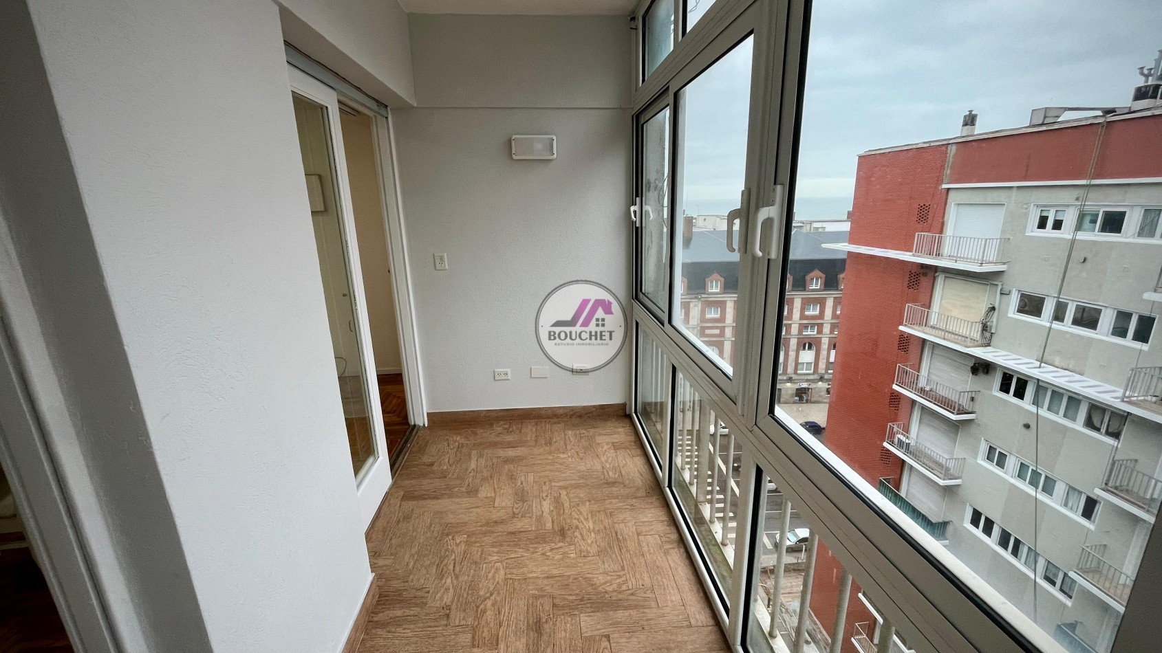 DEPARTAMENTO 4 AMBIENTES CON BALCON TERRAZA EN VENTA | PLAZA COLON