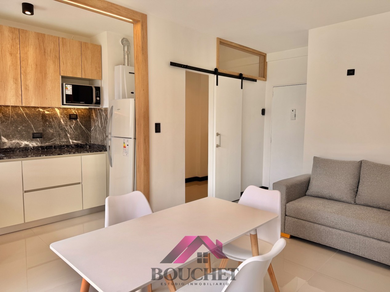 DEPARTAMENTO 2 AMBIENTES CON BALCON | CENTRO
