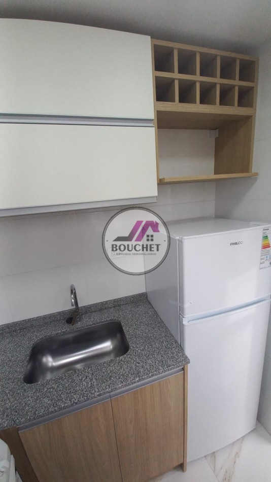 VENDO DEPARTAMENTO AMBIENTE Y MEDIO CON BALCON 