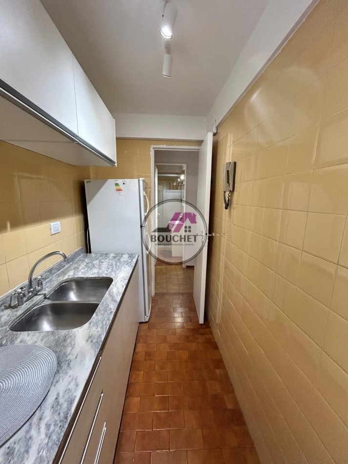 VENDO DEPARTAMENTO MONOAMBIENTE CON BALCON