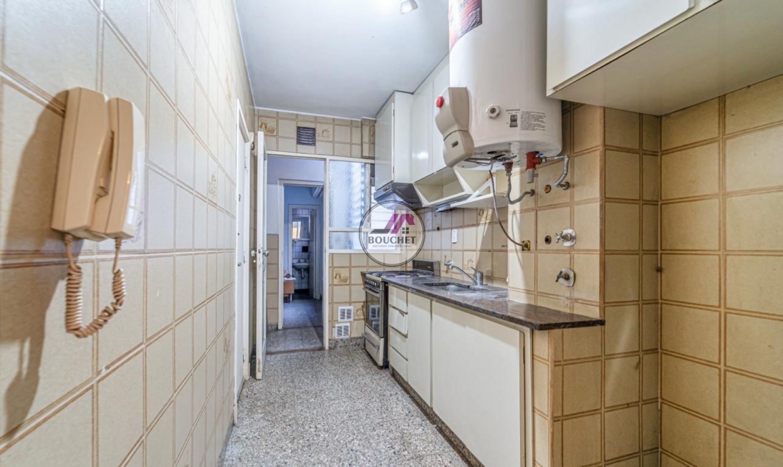 DEPARTAMENTO 2 AMBIENTES CON DEPENDENCIA Y COCHERA EN VENTA | PLAZA COLON