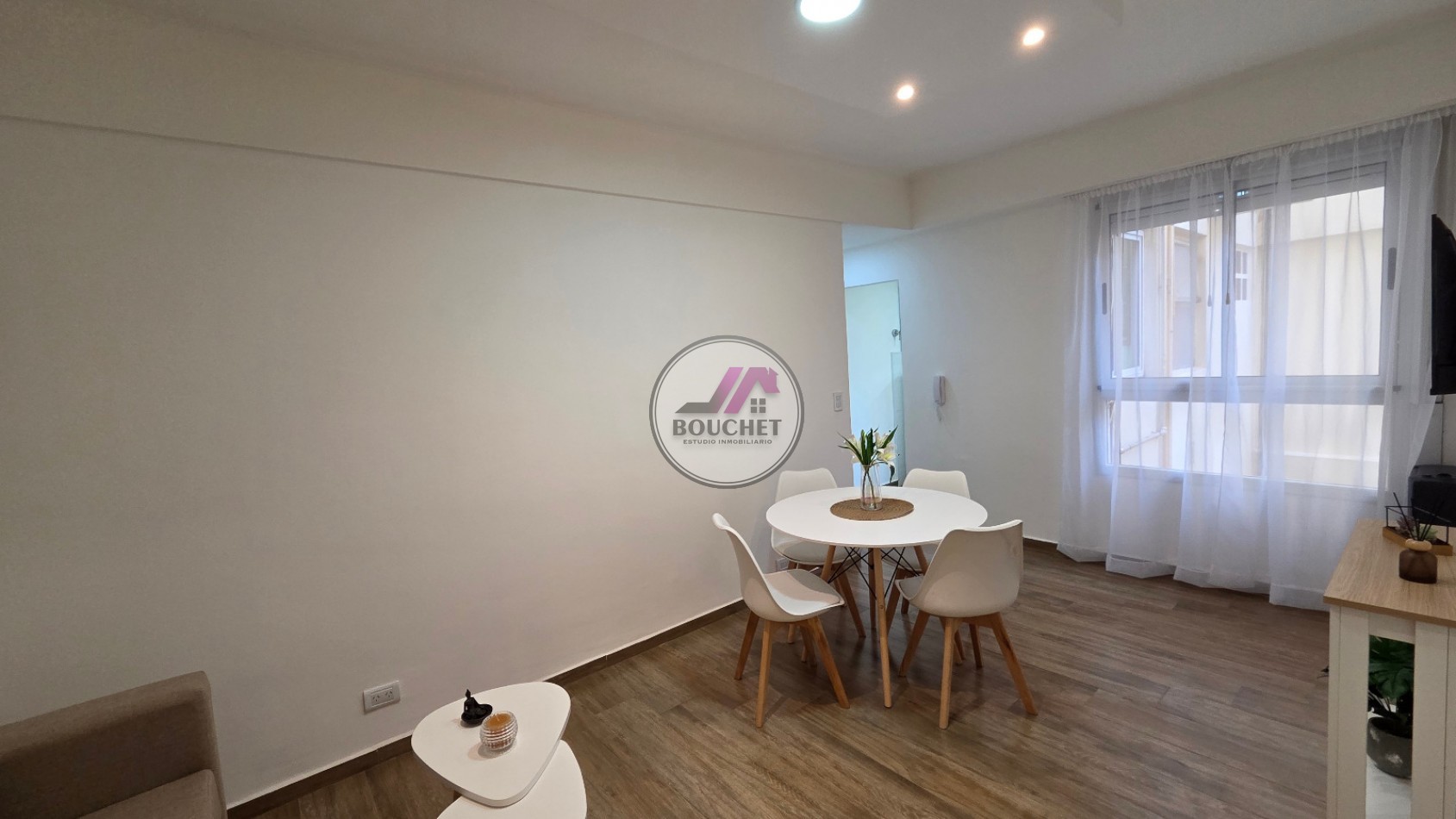 DEPARTAMENTO 2 AMBIENTES LATERAL LUMINOSO EN VENTA | CENTRO
