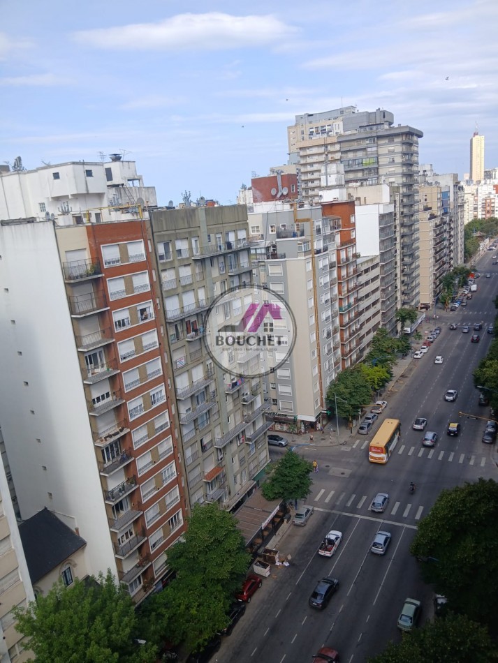 VENDO DEPARTAMENTO 2 AMBIENTES CON BALCON Y PARRILLA