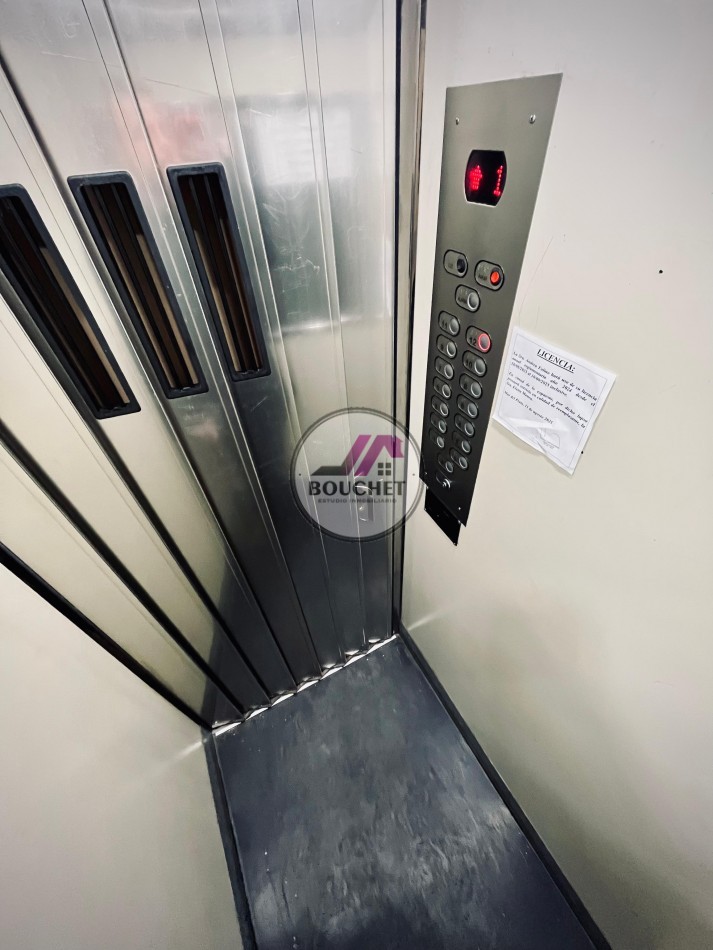 DEPARTAMENTO 2 AMBIENTES A LA CALLE BALCON Y COCHERA EN VENTA | LA PERLA