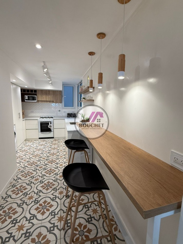 VENDO DEPARTAMENTO 3 AMBIENTES CON BALCON SALIENTE