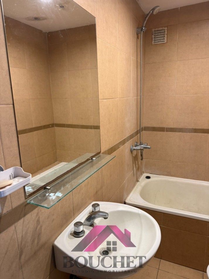 DEPARTAMENTO MONOAMBIENTE A LA CALLE EN VENTA | PLAZA COLON
