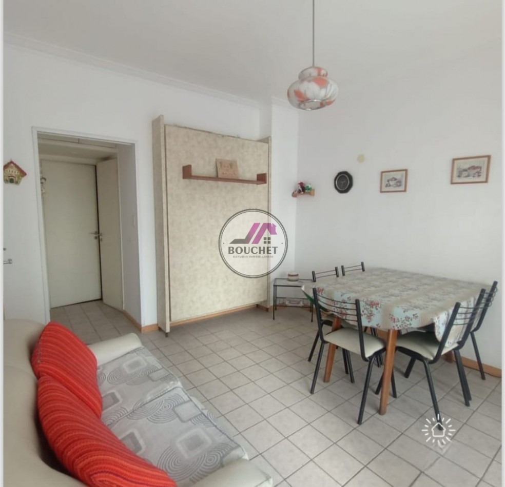 VENDO DEPARTAMENTO 2 AMBIENTES CON BALCON