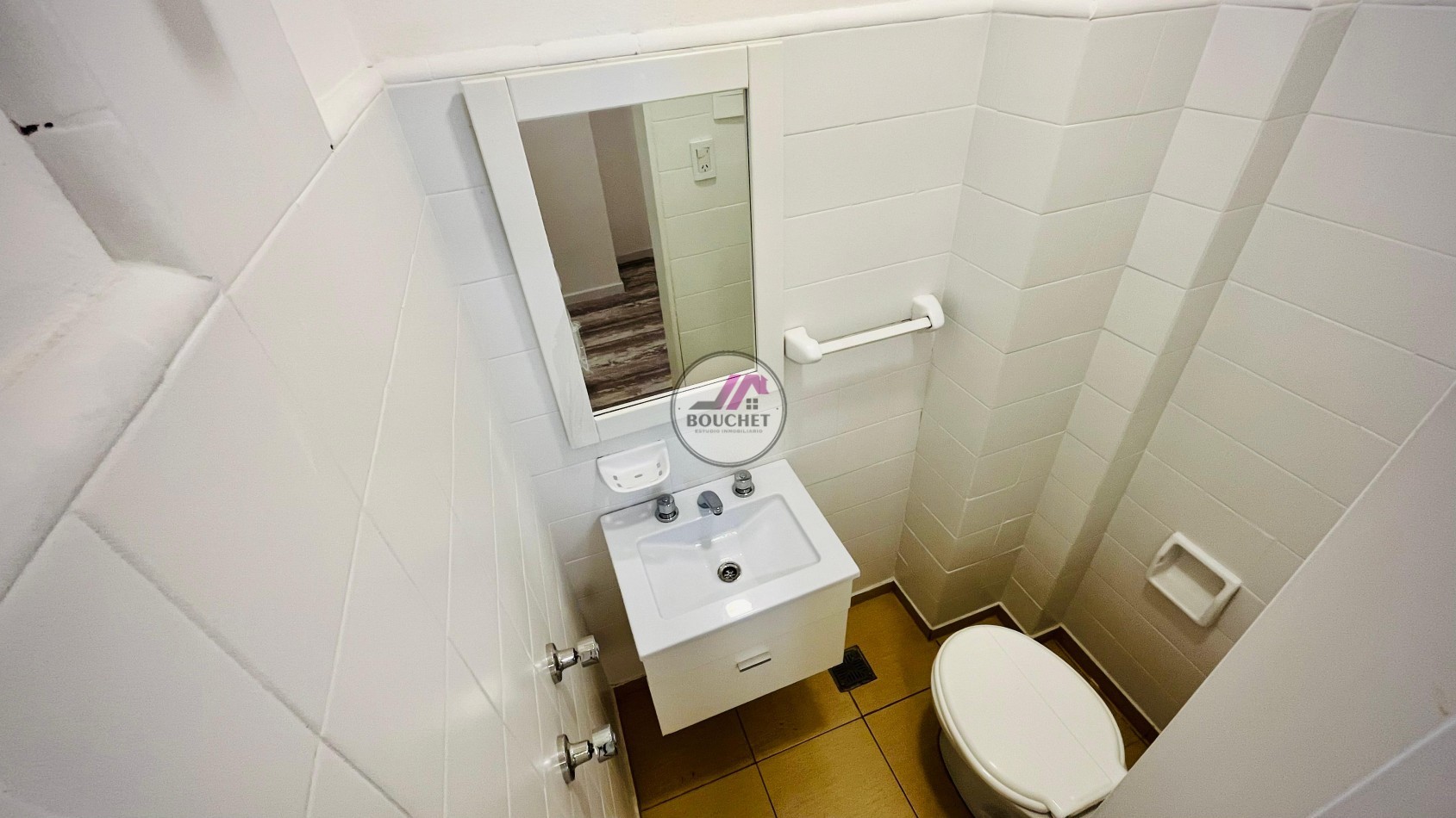 DEPARTAMENTO 2 AMBIENTES CON DEPENDENCIA Y BALCON EN VENTA | CENTRO