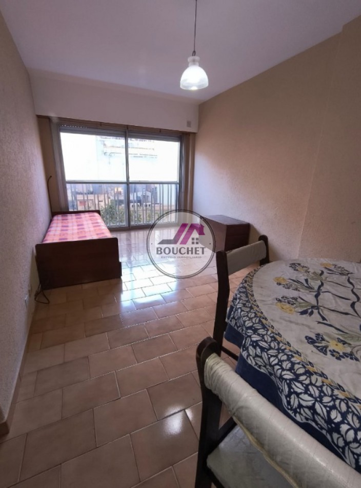 VENDO DEPARTAMENTO 2 AMBIENTES CENTRICO CON BALCON FRANCES