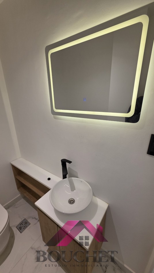 DEPARTAMENTO 3 AMBIENTES RECICLADO CON BALCON EN VENTA | PLAZA COLON