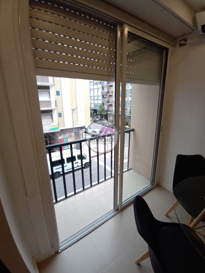 DEPARTAMENTO 1 AMBIENTE RECICLADO CON BALCON EN VENTA | PLAZA COLON