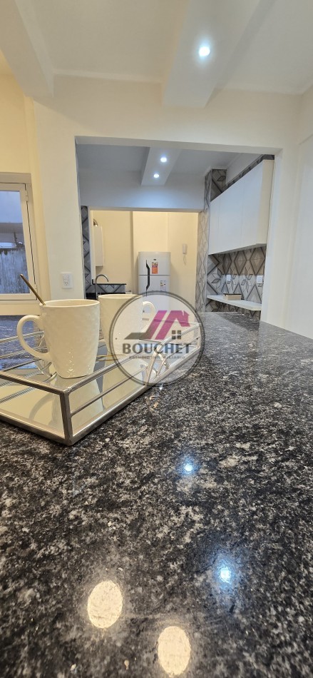 VENDO DEPARTAMENTO 3 AMBIENTES CON BALCON