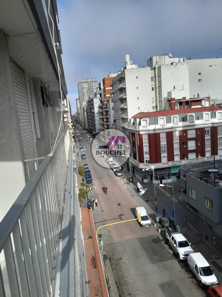 DEPARTAMENTO 2 AMBIENTES EXTERNO CON BALCON EN VENTA | CENTRO