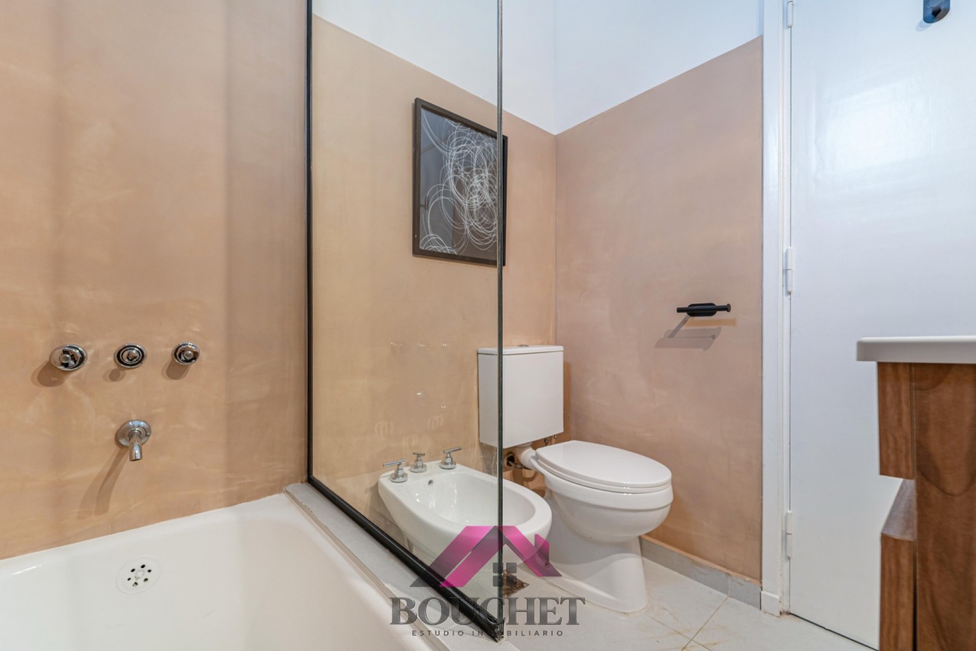 DEPARTAMENTO 2 AMBIENTES CON BALCON EN VENTA | CENTRO