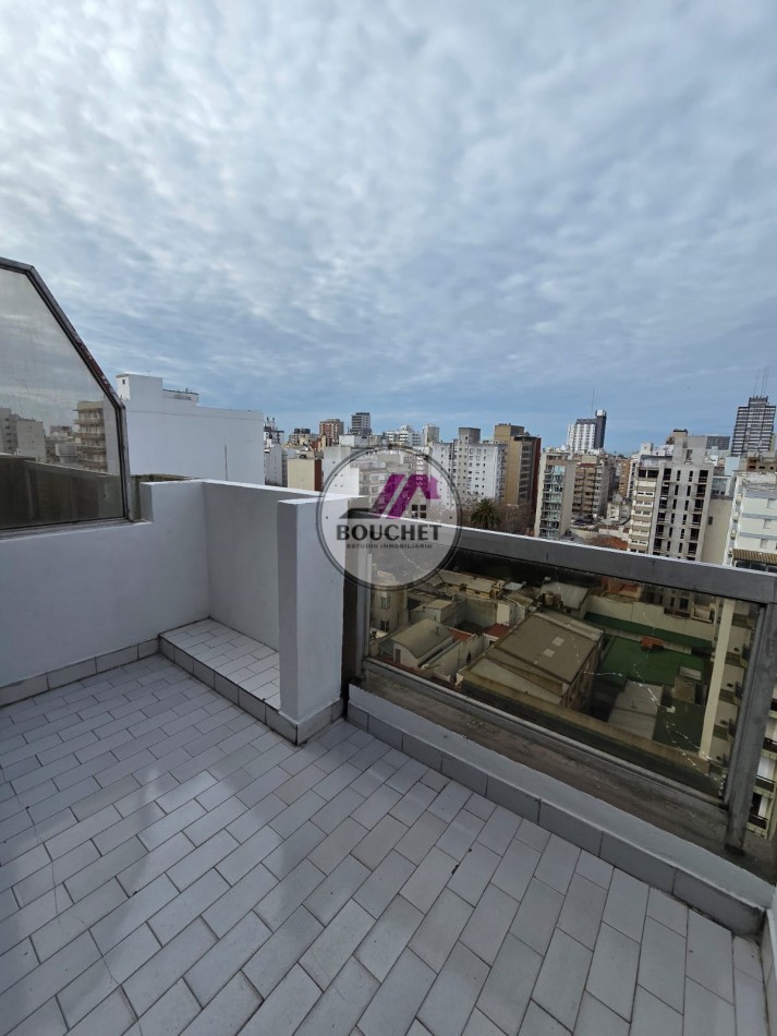 VENDO DEPARTAMENTO 2 AMBIENTES A LA CALLE CON COCHERA