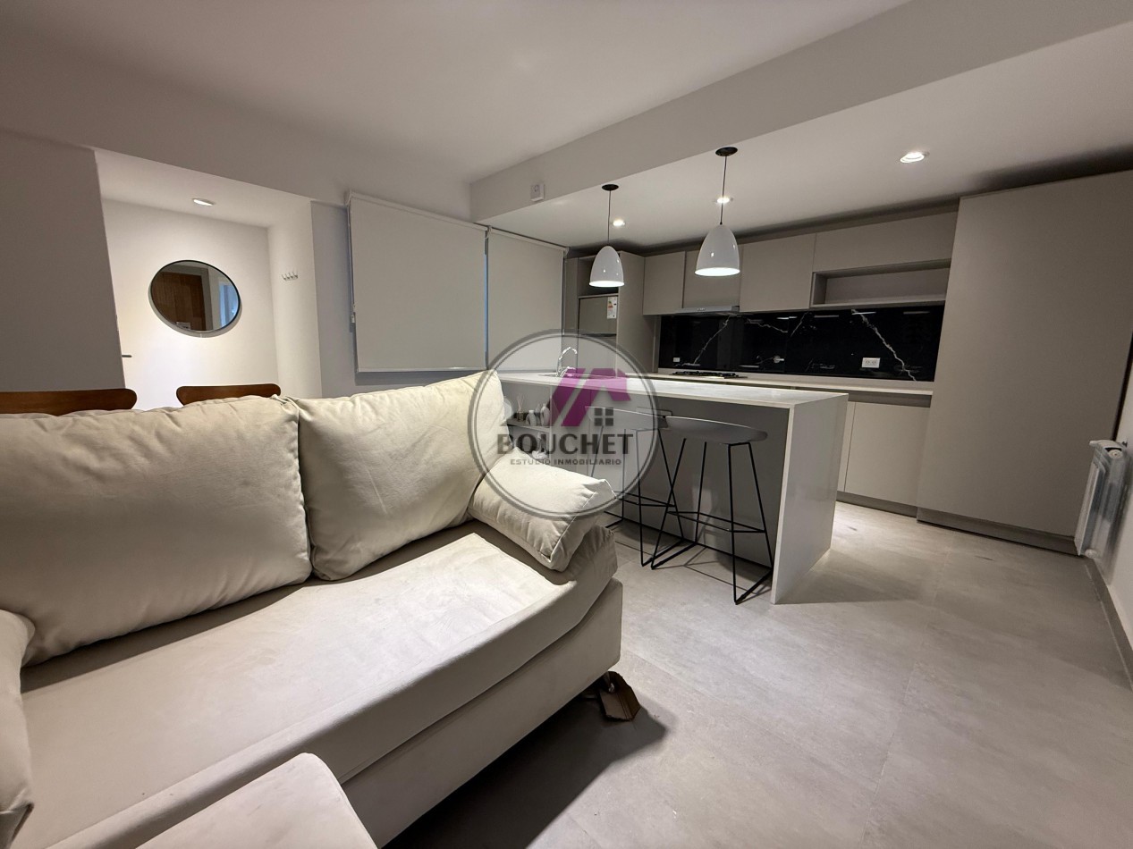 DEPARTAMENTO 3 AMBIENTES RECICLADO INVERTIDO CON BALCON EN VENTA | PLAZA COLON