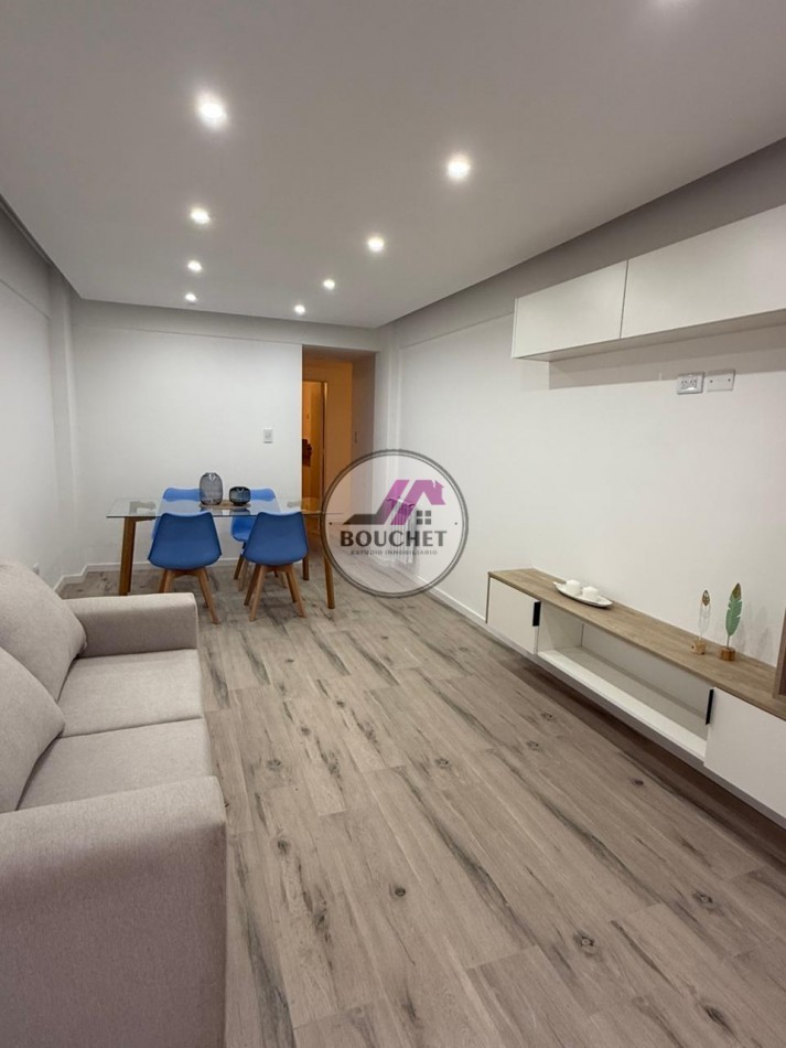 VENDO DEPARTAMENTO 3 AMBIENTES CON BALCON Y COCHERA