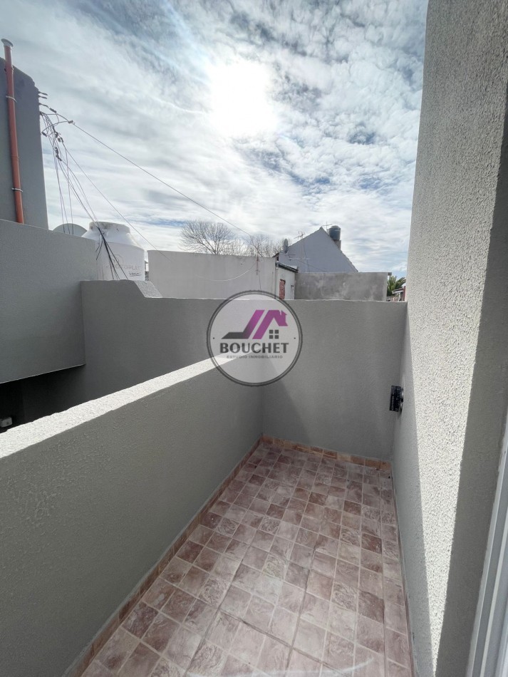 VENDO PH 2 AMBIENTES CON BALCON TERRAZA
