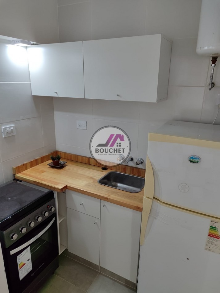 DEPARTAMENTO 1 AMBIENTE A LA CALLE EN VENTA | ZONA CENTRO