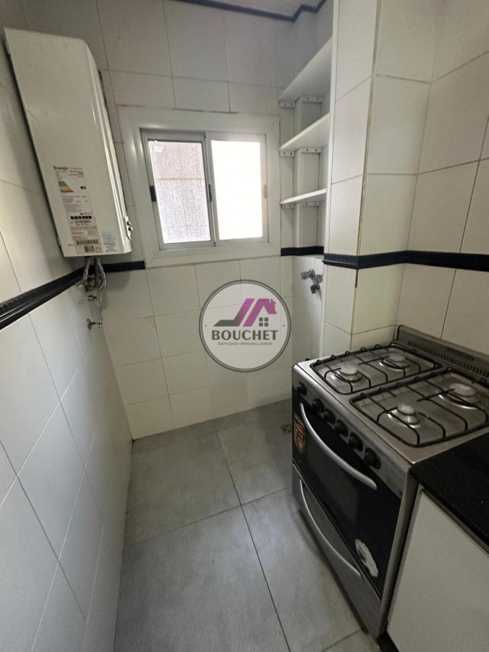 VENDO DEPARTAMENTO 3 AMBIENTES CON COCHERA PLAZA MITRE