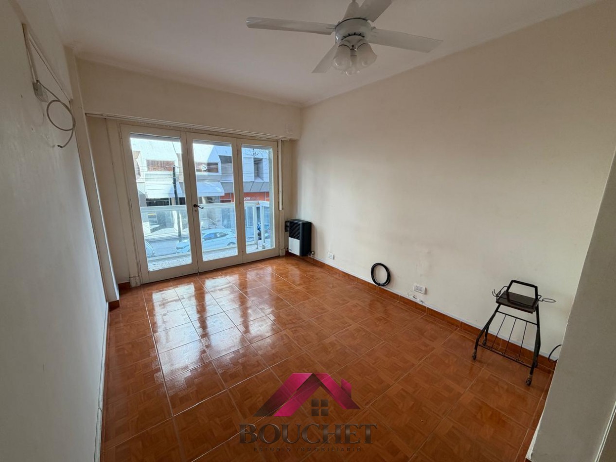 DEPARTAMENTO 2 AMBIENTES CON DEPENDENCIA Y BALCON EN VENTA | PLAZA COLON