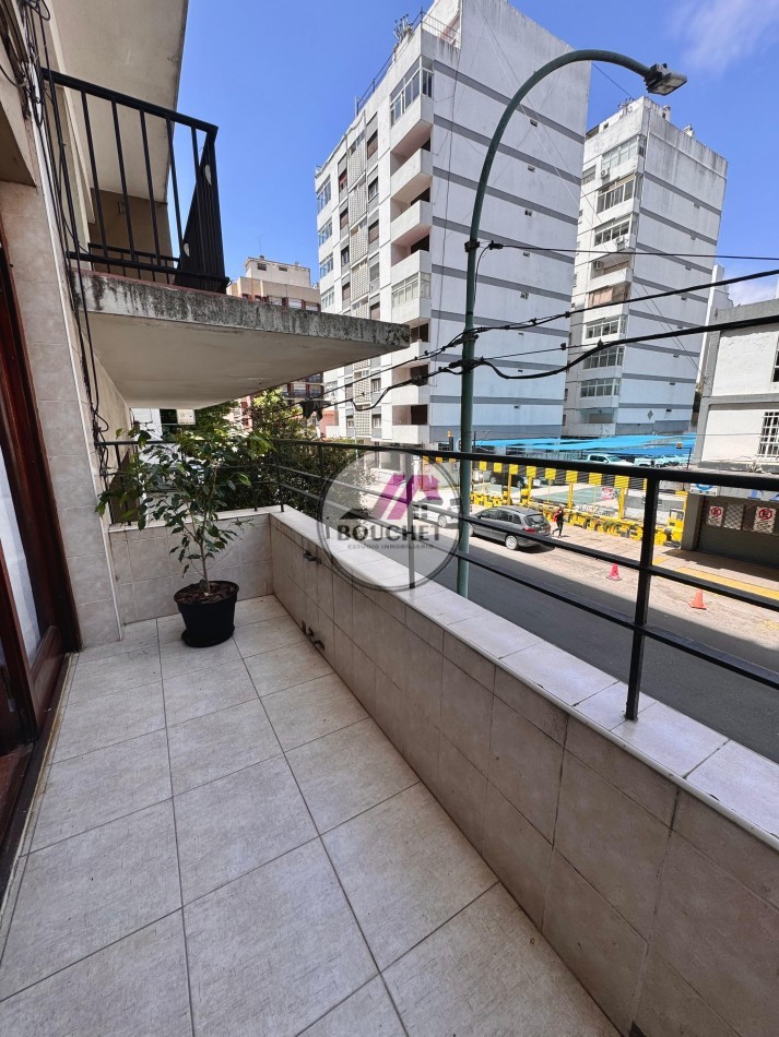 VENDO DEPARTAMENTO MONOAMBIENTE CON BALCON