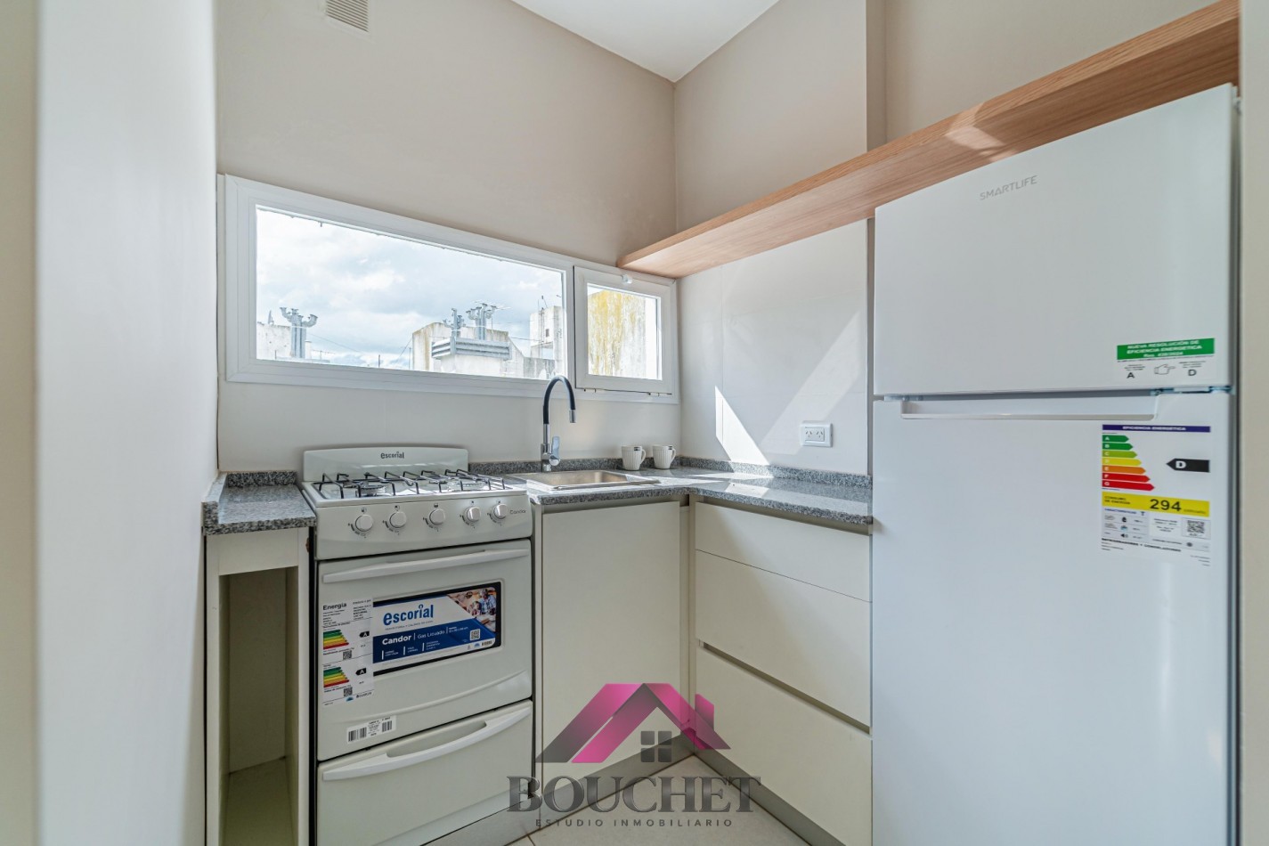 DEPARTAMENTO 2 AMBIENTES CON BALCON EN VENTA | CENTRO