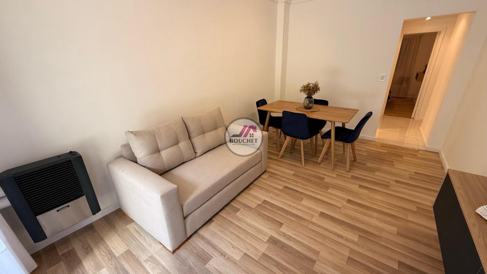 VENDO DEPARTAMENTO 2 AMBIENTES CON BALCON SALIENTE 