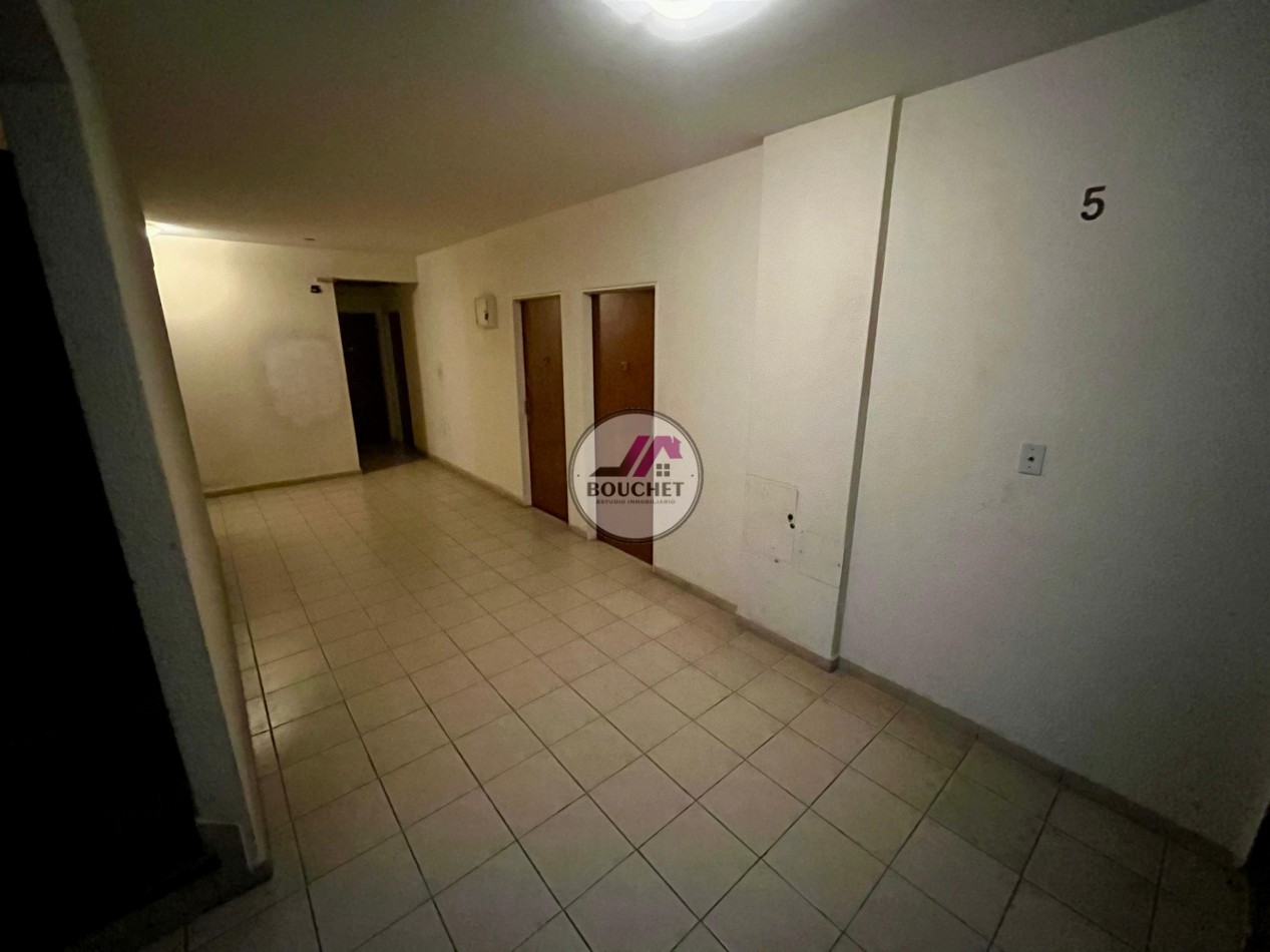 DEPARTAMENTO 2 AMBIENTES CON DEPENDENCIA Y BALCON EN VENTA | CENTRO