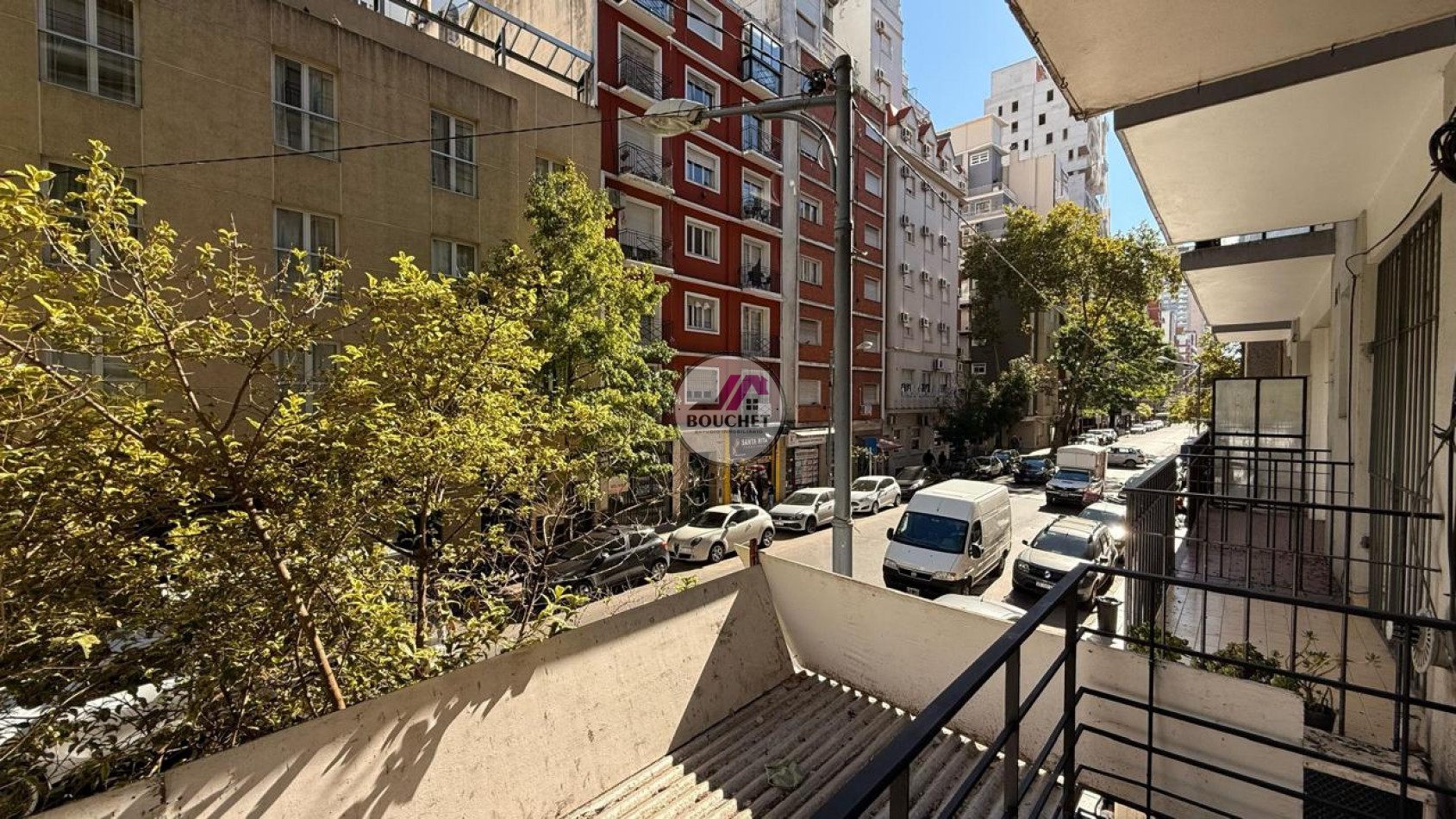 VENDO DEPARTAMENTO 2 AMBIENTES CON BALCON SALIENTE 