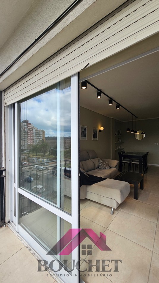 DEPARTAMENTO 2 AMBIENTES CON BALCON FRENTE A LA PLAZA EN VENTA | PLAZA COLON