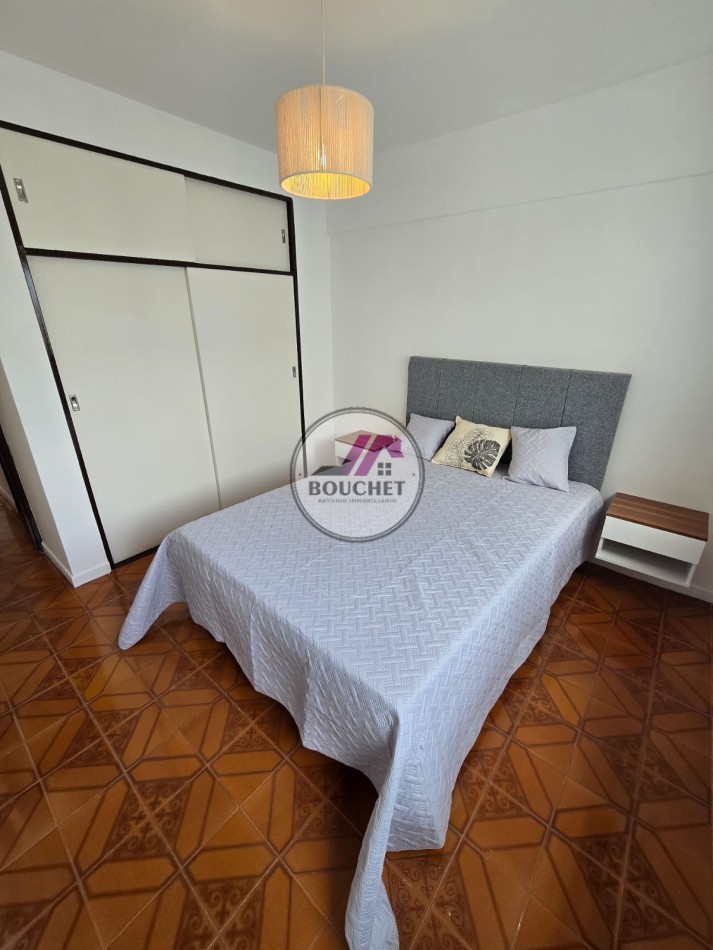 VENDO DEPARTAMENTO 2 AMBIENTES A LA CALLE CON COCHERA