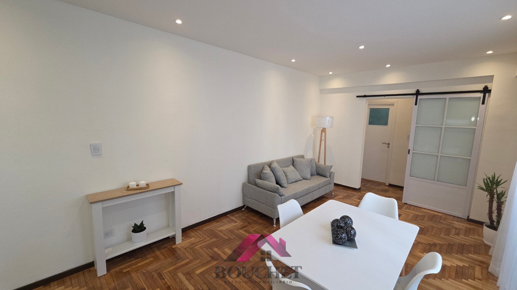 DEPARTAMENTO 2 AMBIENTES LATERAL EN VENTA | PLAZA COLON