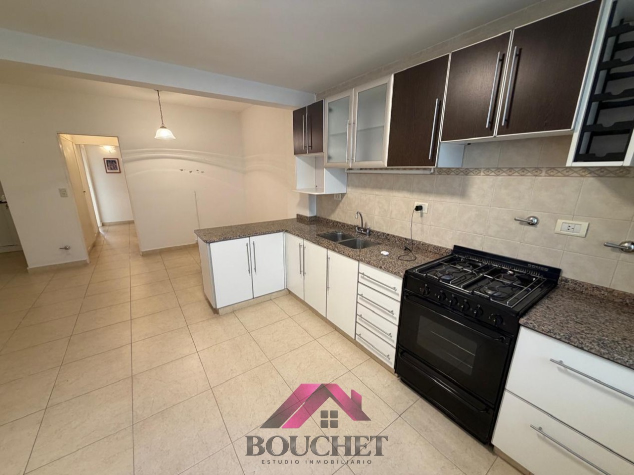 DEPARTAMENTO 2 AMBIENTES CON DEPENDENCIA Y BALCON EN VENTA | PLAZA COLON