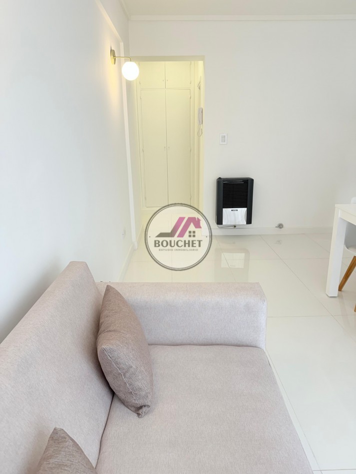 DEPARTAMENTO 2 AMBIENTE CON BALCON EN VENTA | PEATONAL CENTRO