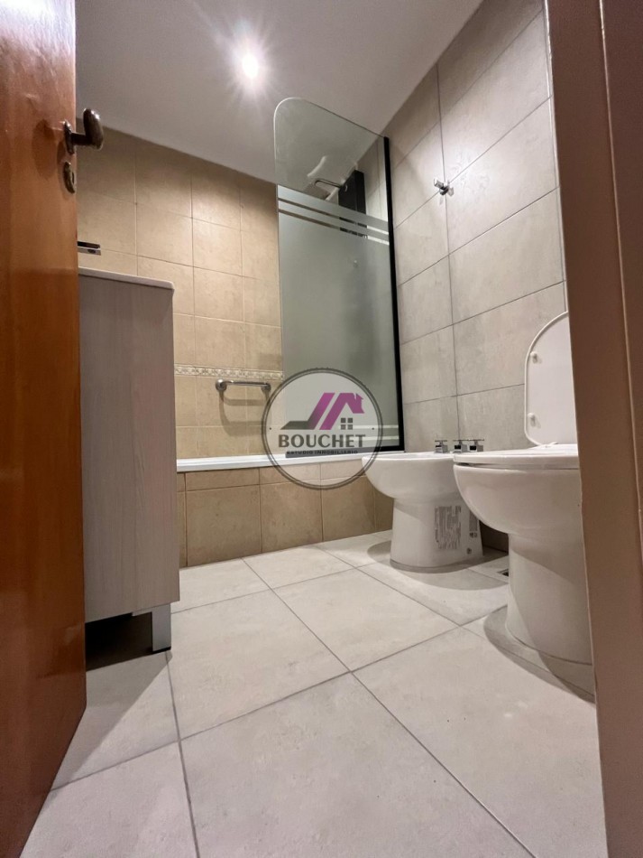VENDO DEPARTAMENTO 3 AMBIENTES CON COCHERA PLAZA MITRE