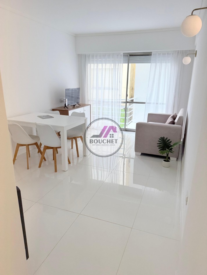 DEPARTAMENTO 2 AMBIENTE CON BALCON EN VENTA | PEATONAL CENTRO