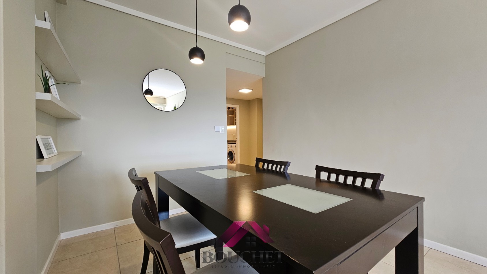 DEPARTAMENTO 2 AMBIENTES CON BALCON FRENTE A LA PLAZA EN VENTA | PLAZA COLON