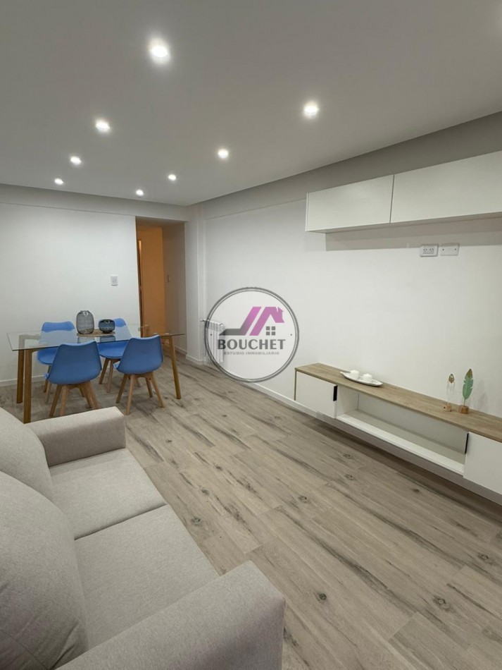 VENDO DEPARTAMENTO 3 AMBIENTES CON BALCON Y COCHERA