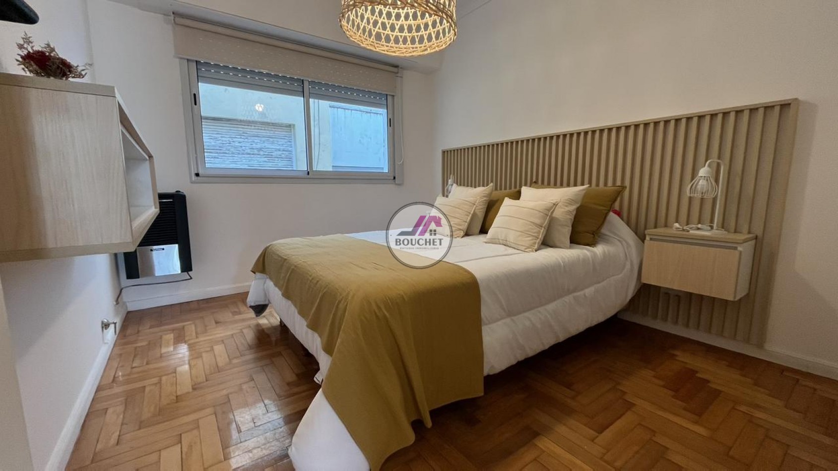 DEPARTAMENTO 2 AMBIENTES A LA CALLE CON BALCON 8VO EN VENTA | CENTRO